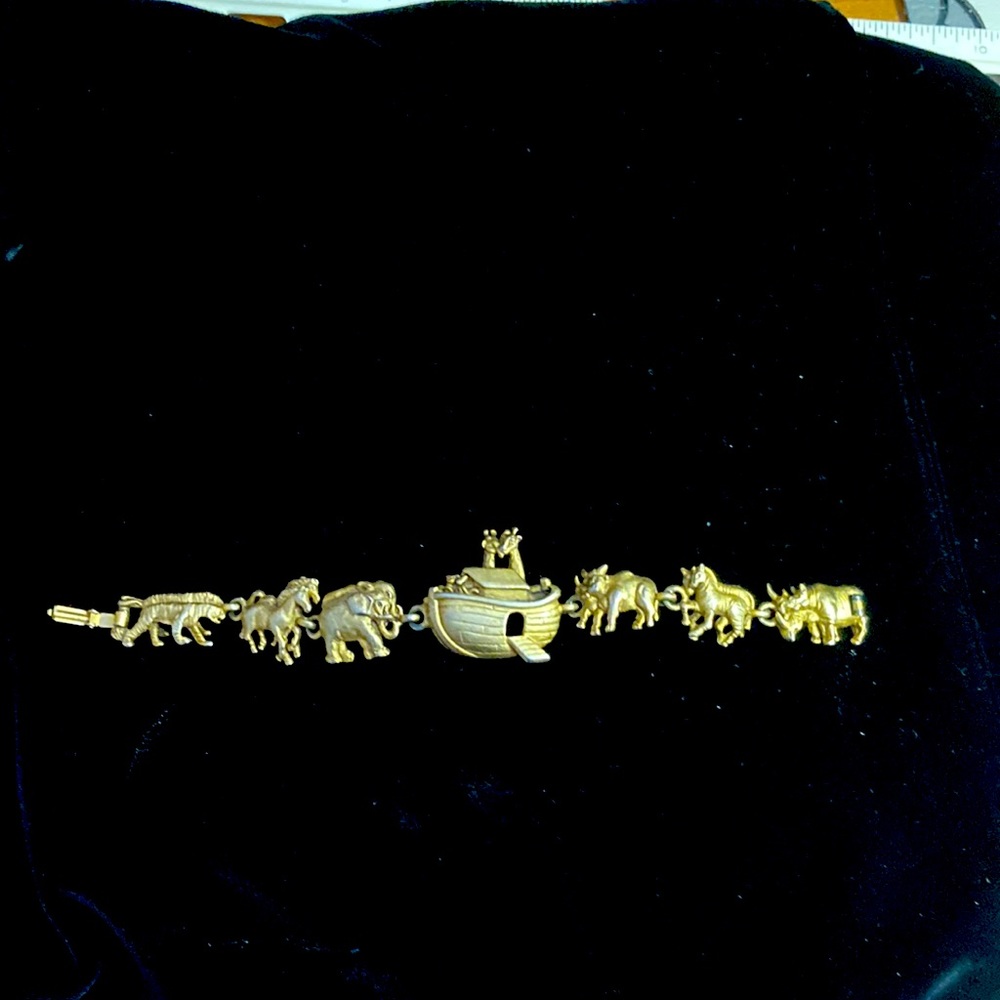 AJC Noah’s ark bracelet